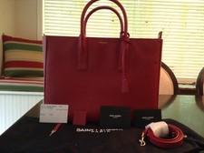 YSL Saint Laurent Classic