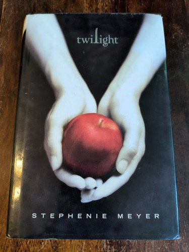 Twilight stephenie meyer - twilight,