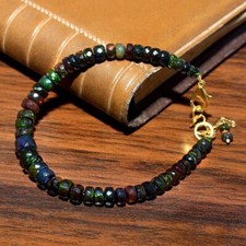 Bracciale con perline opale