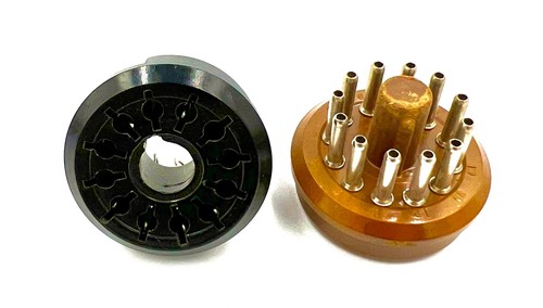 Amphenol pin vintage - 12-pin,