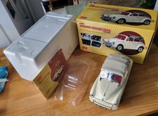 Scale sunstar 1965 morris - 1:12,