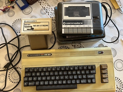 Commodore vic alimentatore - vic, 20