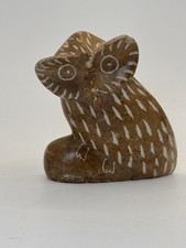 Statuina gufo pietra intagliata Brasile 1984 vintage pietra ollare arte popolare fatta a mano