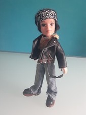 "BRATZ BOYZ", MGA "CADE"