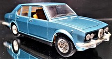 MODELLO AUTO '70 VINTAGE MEBETOYS ALFETTA 1/25 8566 AZZURRO METALLIZZATO RARO XX