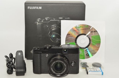Fotocamera digitale compatta