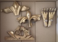 Antichi fregi in legno in oro zecchino a foglia- epoca fine 600 primi 700-