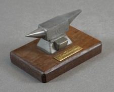 piccola incudine in metallo in miniatura per orafo orologiaio ecc. su base in...