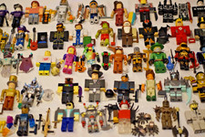 LOTTO 1: FIGURE JAZWARES