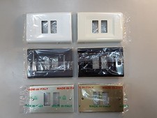 PLACCA 2 FORI RAVVICINATI PER CASSETTA TONDA COMPATIBILE SERIE MAGIC VARI COLORI