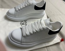 Alexander McQueen oversize new, size 38