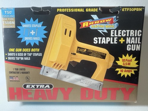 Pistola per unghie graffetta