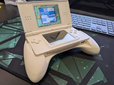 Nintendo DS Lite Ergonomic