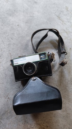 Kodak instamatic 233 - instamatic, camera