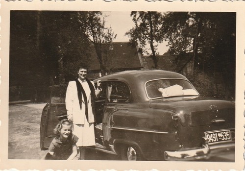 Foto epoca donne - donne, accanto