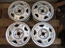 un set cerchi in acciaio come nuovi Chevolet Spark M300 - 4,5Jx14 ET43,5 4x100