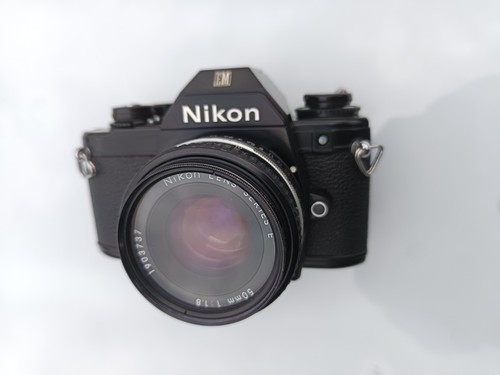 Nikon 50mm 1 8 - nikon, em