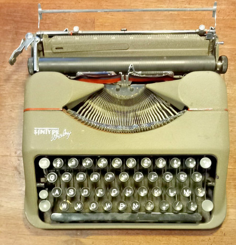 Macchina scrivere simtype - da,