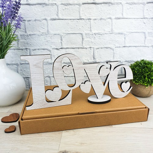 Scritta legno targa love - in,