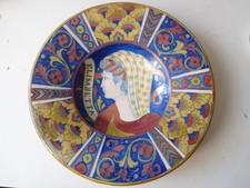 Piatto in maiolica Elisabetta