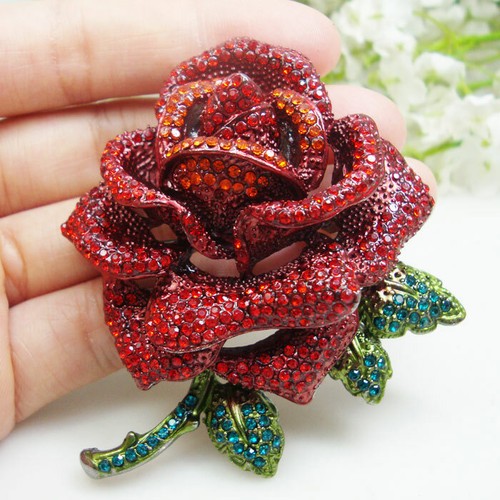 Lussuoso ciondolo fiore rosa