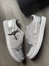 Jordan 1 basso "Metallic