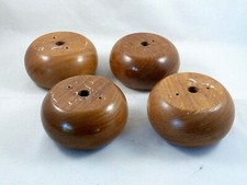 4 vecchi piedini per mobili