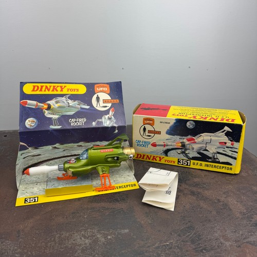Vtg dinky toys 351 - vtg, no.