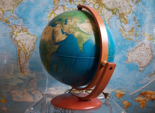 Globo terrestre con grafica - globo,