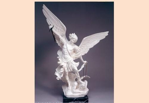 Statua san michele - statua,