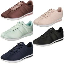 Pumps A Tacco Basso In Lacci