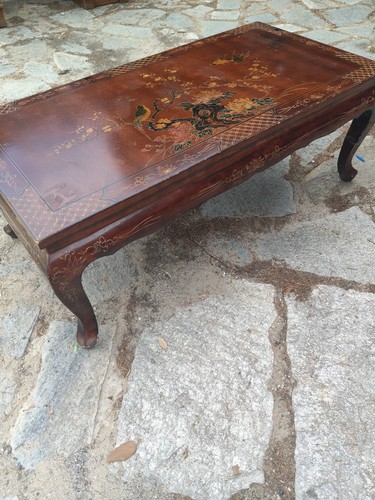 Elegante tavolino laccato - , a