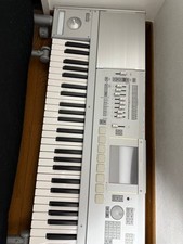 KORG Synthesizer
