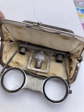 Vecchio binocolo da teatro