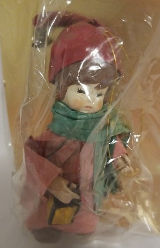 Bambino cartapesta con - in,