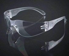 Occhiali protettivi virus