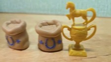 Trofeo Equitazione Bambola Barbie Mini Giocattolo Oro Spirito Equitazione Gratis + Sacchetti Avena