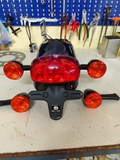 Parafango Posteriore Triumph Truxton 1200 Completo  Di Frecce E Faro.