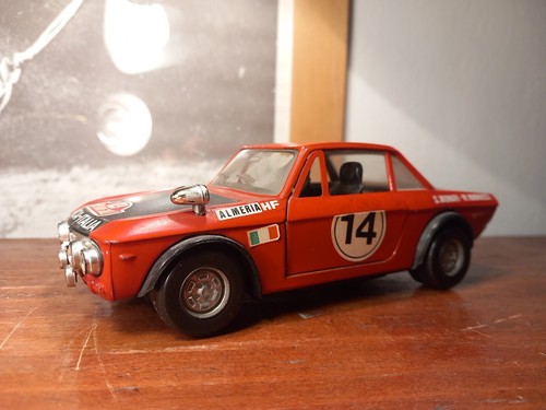 Modello politoys lancia - s8,