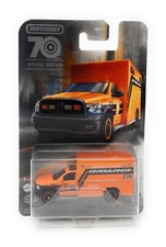Matchbox Superfast 2019 Dodge Ram Ambulance arancione. Parti mobili 70 anni. 5/5