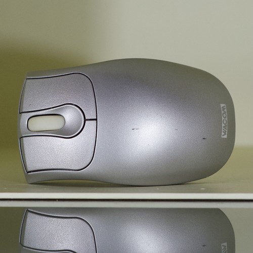 Wacom intuos2 intuos - —, •