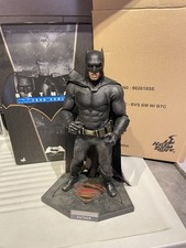 Hot Toys Batman V Superman MMS342 Special Edition With Tech Cowl PLS READ