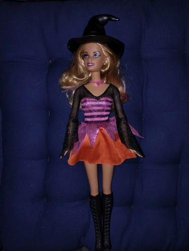 Barbie halloween mattel 2010 - barbie,
