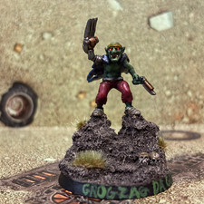 Fucina eroe fucina futuristica