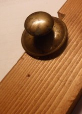 VECCHIA MANIGLIA IN OTTONE A