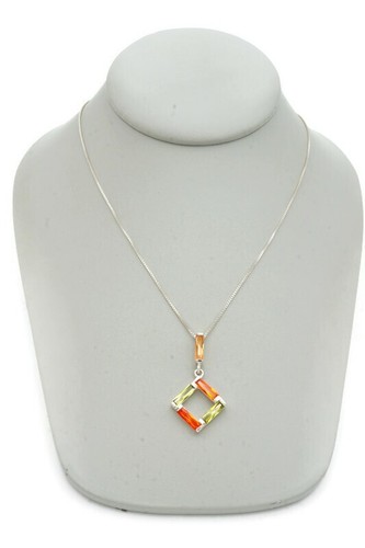Collana con ciondolo - , in