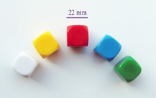Dadi da gioco in 5 colori con
