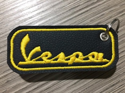 Portachiavi ricamato vespa - ricamato,