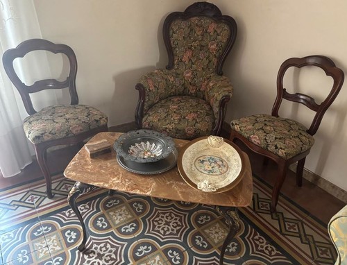 Divanetto tavolo sedie - divanetto+tavolo+2,