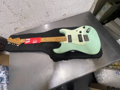 Fender noventa stratocaster - fender,
